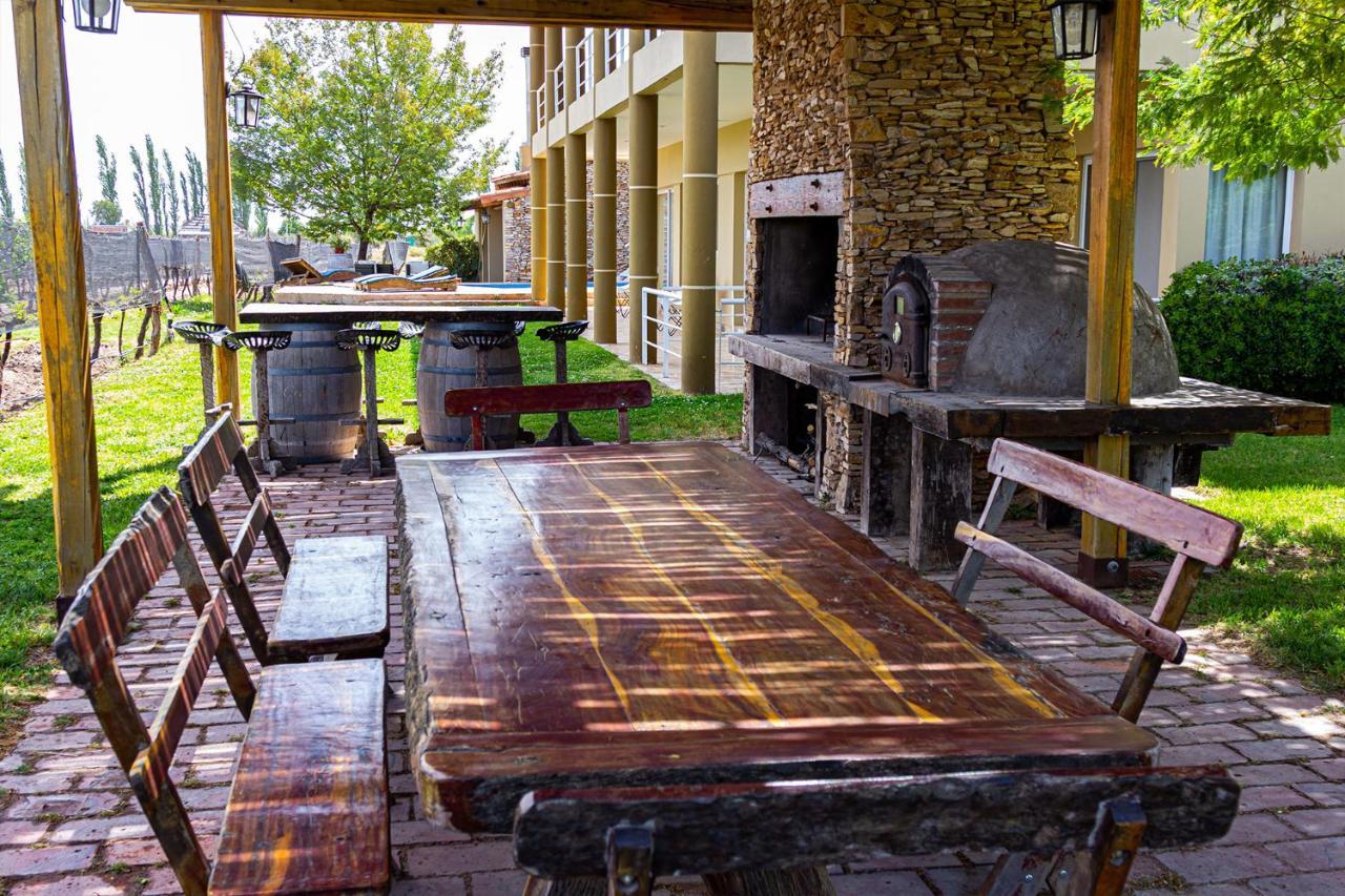 Chaglasian Wine & Suites San Rafael  Eksteriør bilde